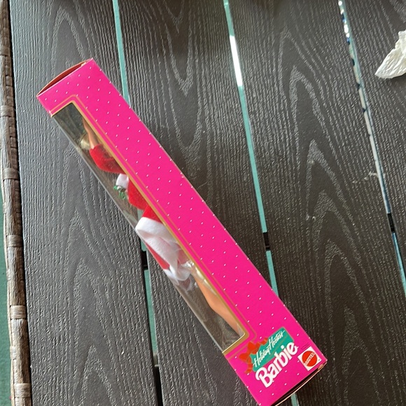 NRFB Vintage Holiday Hostess Barbie Doll 🎄 - Picture 11 of 13